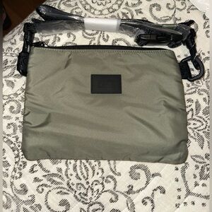 Victoria Secret/ Pink crossbody bag
